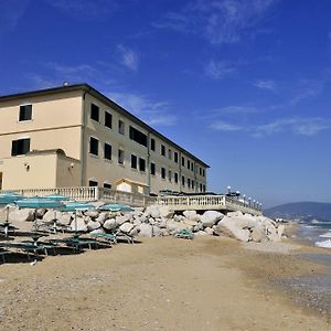 Hotel Brigantino Non Dista